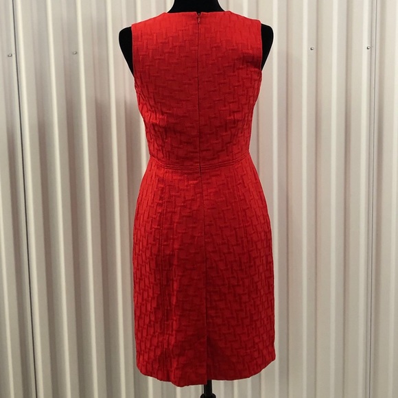 Banana Republic Sleeveless Red Sheath Silhouette. Preloved - Picture 5 of 9